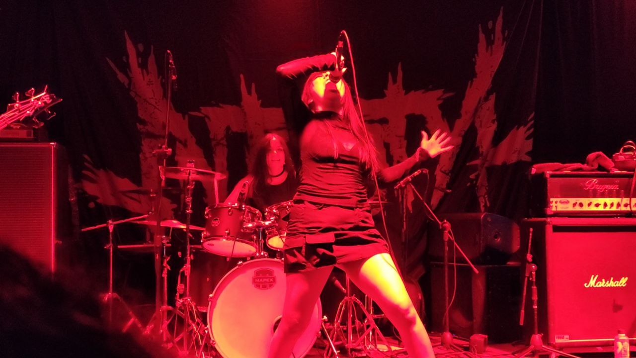 5729132738597988304 121