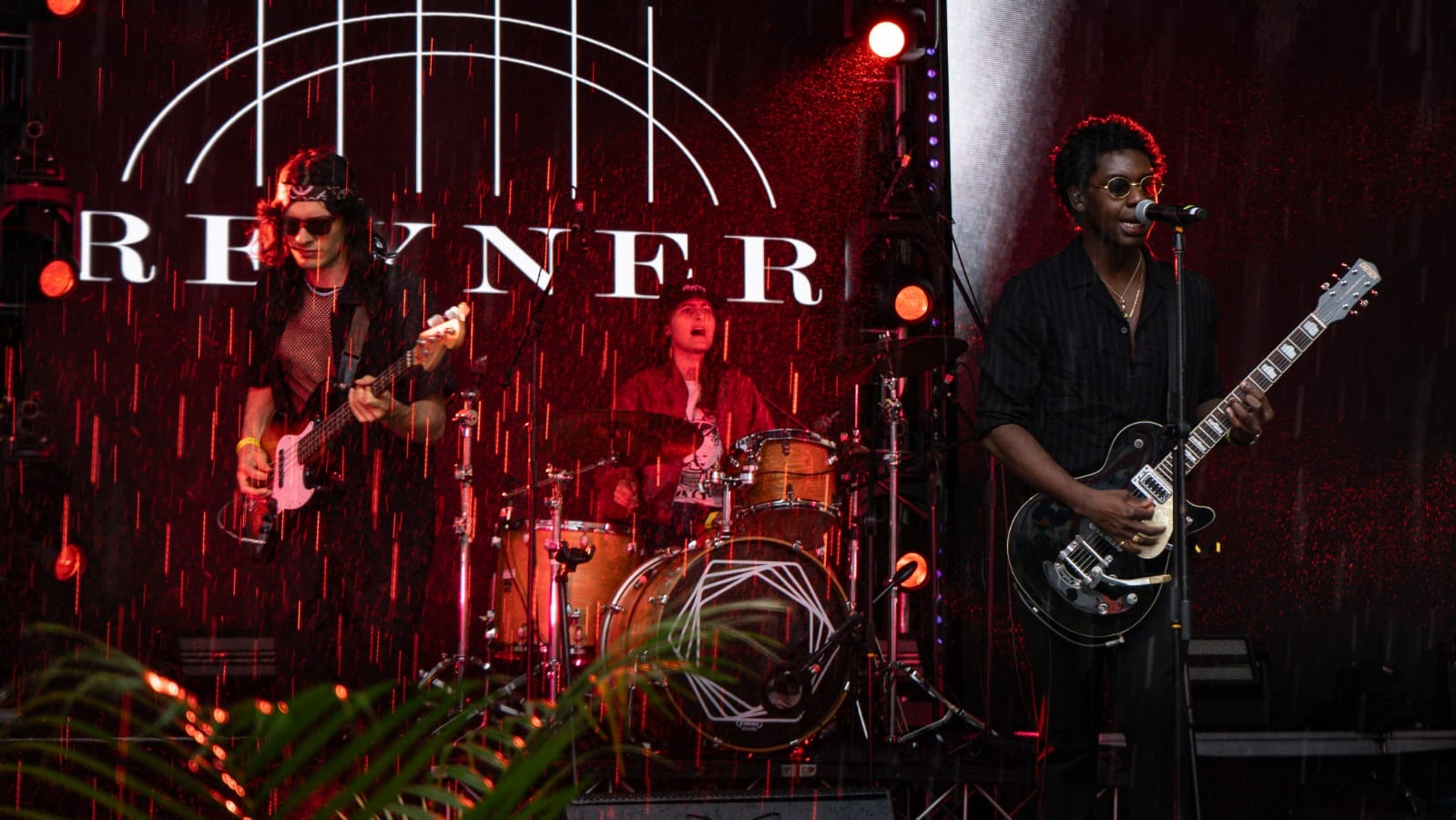 reyner la divinidad (6)
